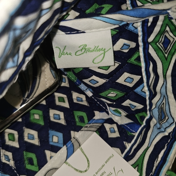 NWOT Vera Bradley Mediterranean White 3 piece set. - Picture 11 of 12